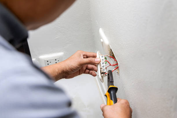 Best Affordable Emergency Electrician  in River Bend, NC